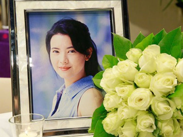 Thông tin hiếm hoi về tang lễ Lam Khiết Anh: Người nhà thuê chuyên gia để trang điểm cho thi thể