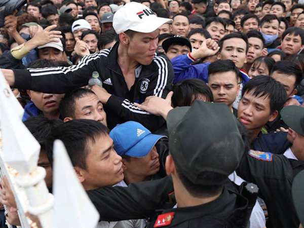 VFF sẽ chuyển sang bán vé online nếu Việt Nam vào bán kết AFF Cup