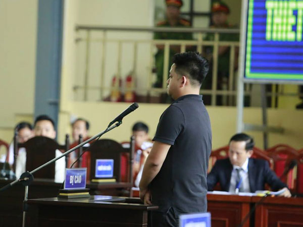 Đánh bạc kiểu Phan Sào Nam, tay cò ô tô khen ông trùm uy tín trước tòa