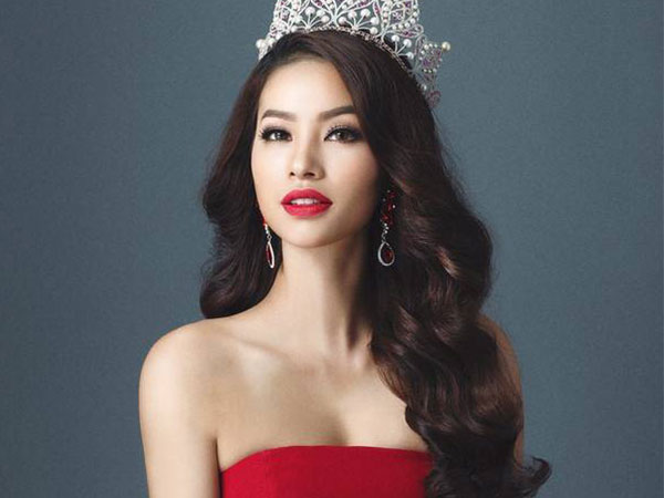 Giữa tin đồn 'trốn' sang Mỹ dưỡng thai, Phạm Hương tâm sự về cuộc đời gây xôn xao dư luận