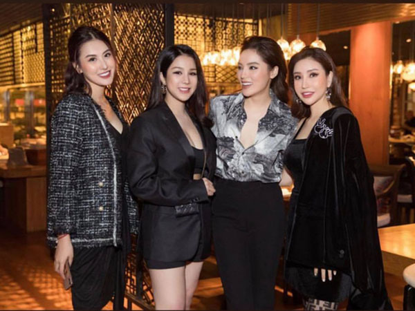 Kỳ Duyên đăng ảnh hội bạn thân thiếu Jolie Nguyễn đầy ẩn ý: 'Nhà có 4 chị em, được cái không ai xấu tính'