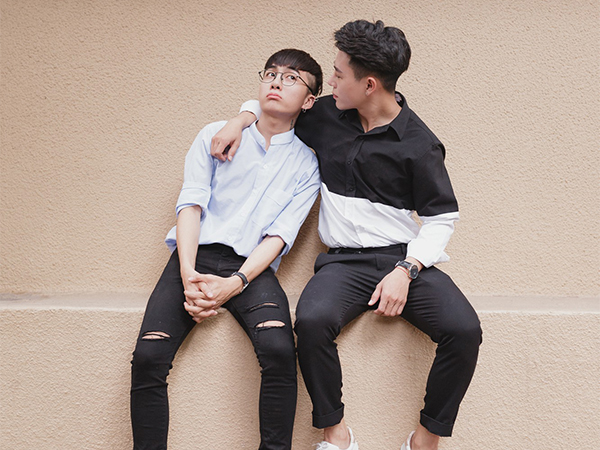 Nhắn tin nhạt nhẽo nhưng kiên trì, thiếu gia tán đổ chàng trai từng 'bơ' mình mấy ngày mới chịu rep inbox