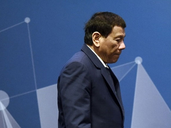 Tổng thống Philippines không dự tiệc tối của APEC