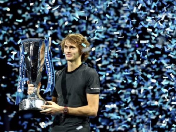 Hạ đẹp Djokovic, Zverev lần đầu vô địch ATP Finals