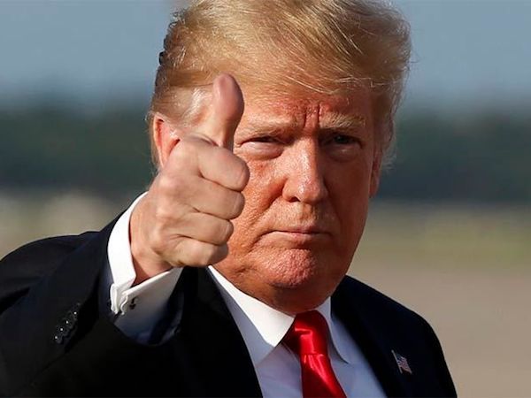 Ông Trump tự chấm điểm mình cao 'chót vót'