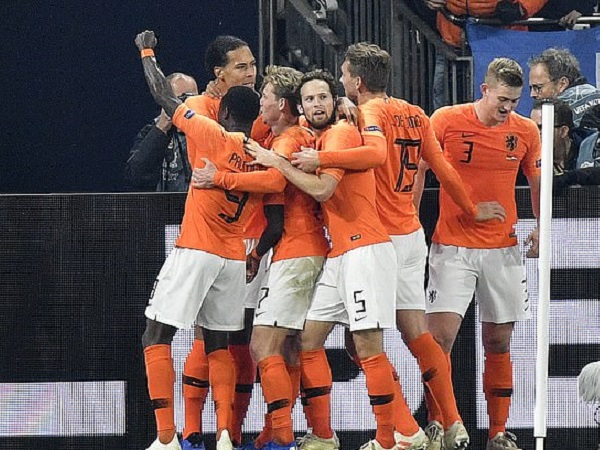 Đức 2-2 Hà Lan: Bùng nổ trong 5 phút cuối, Hà Lan giành vé vào VCK Nations League