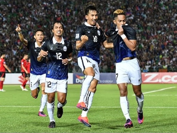 "Messi Campuchia" lập công, chủ nhà có 3 điểm đầu tiên