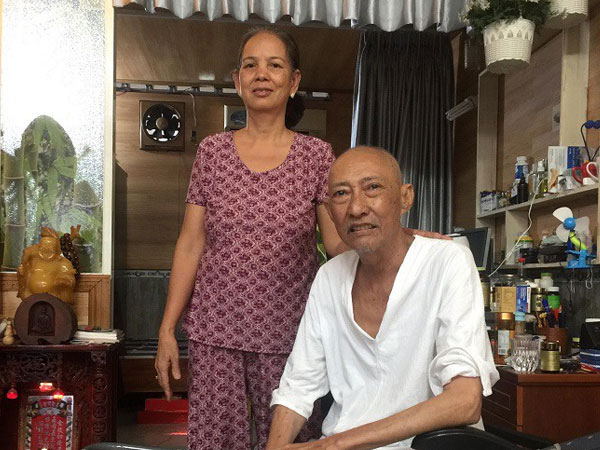 Nghệ sĩ Lê Bình: Dừng sự nghiệp, đón vợ trở về đoàn tụ, chuẩn bị cho tình huống xấu nhất
