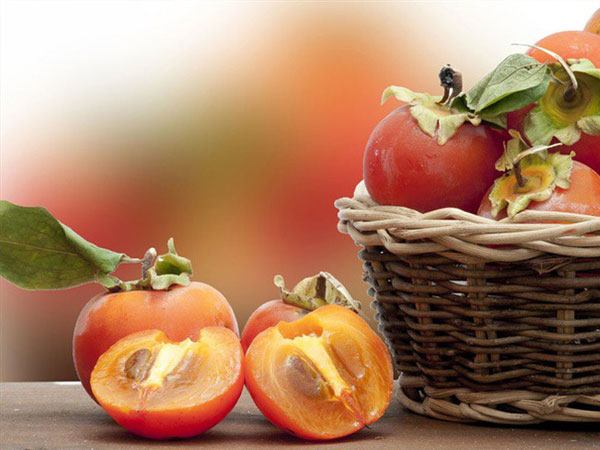 Nhiều loại vỏ trái cây tốt hơn ruột, nhưng 4 loại này lại chứa chất độc, không nên ăn