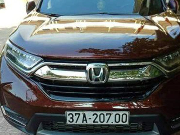 Trung tá CA nói bị vợ trách vì đi xe Honda CRV biển giả, hơn 1 tỷ đồng mua xe là nhờ bạn bè