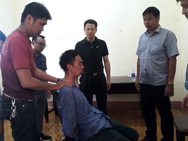 Truy tố thanh niên ngáo đá bắt giữ người, đâm công an bị thương