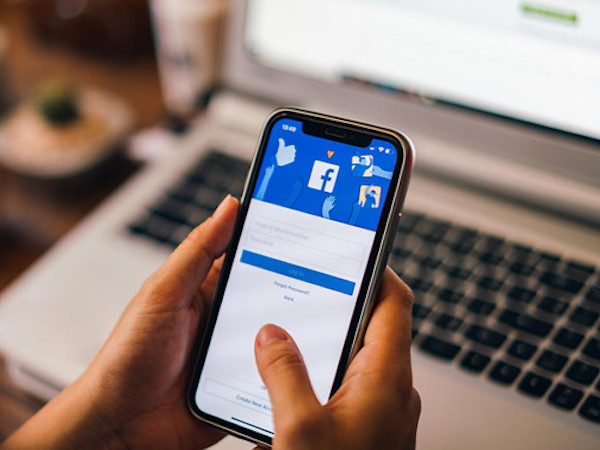 Xóa ngay Facebook nếu iPhone của bạn bị chậm, hao pin