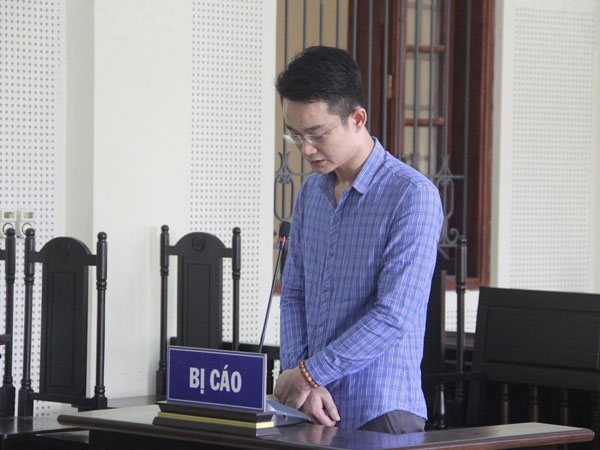 Nam thanh niên 'nổ' mình làm giám đốc, lừa đảo cả thầy giáo lĩnh án 18 năm tù