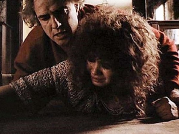 Đạo diễn Bernardo Bertolucci qua đời, phim có cảnh cưỡng hiếp gây tranh cãi nhất lịch sử bỗng 'sốt' trở lại