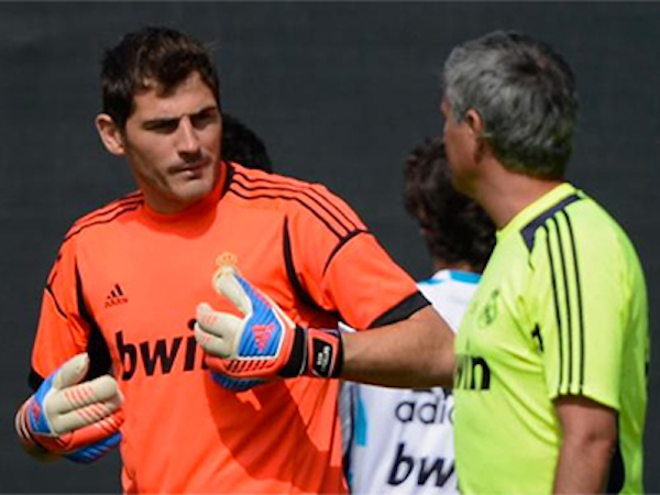 Mourinho: 'Casillas ngấm ngầm chống lại tôi'