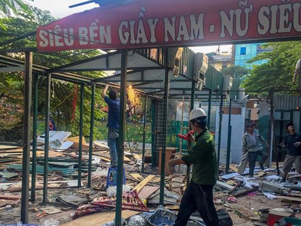 Xoá sổ chợ tạm Ngã Tư Sở