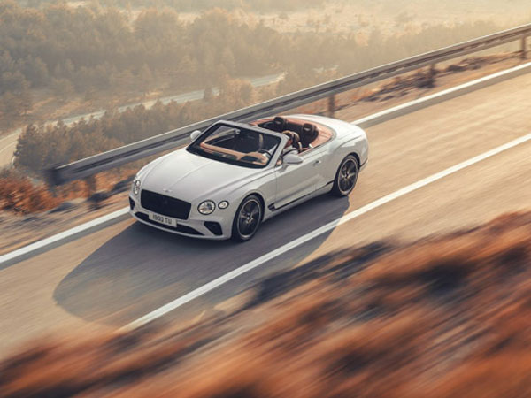 Bentley 'vén màn' siêu phẩm Continental GT Convertible