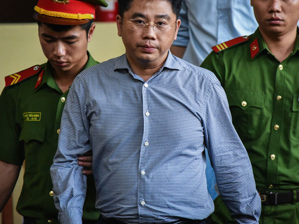 Diễn biến mới quanh 'bệnh lạ' của trùm cờ bạc nghìn tỷ Nguyễn Văn Dương