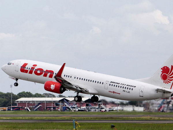 Máy bay Lion Air 11 phút trên không 'chúi mũi' 25 lần