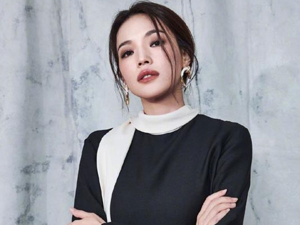 Thư Kỳ, Hứa Tình bị đồn quan hệ với quan tham có hơn 100 nhân tình