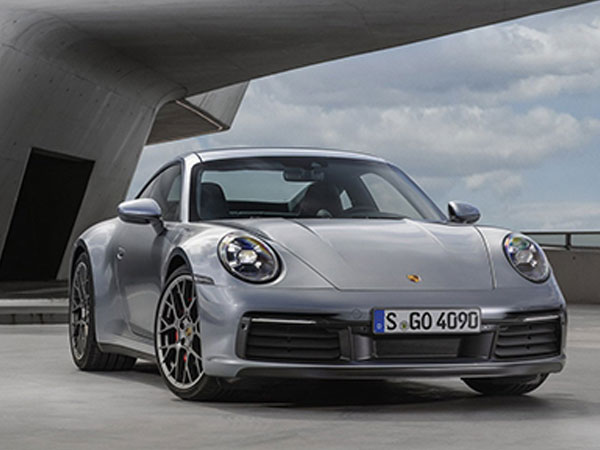 Porsche 911 Carrera S thế hệ mới giá từ 113.200 USD