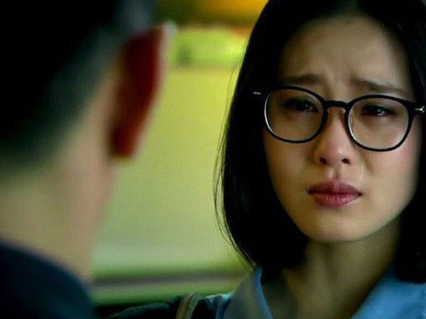Vừa cưới về thì chị dâu bị sảy thai, cả nhà lại quay sang đổ thừa cho nàng dâu 'không hợp mệnh'