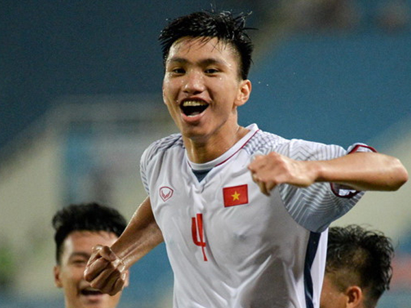 Đoàn Văn Hậu vào Top 4 tài năng trẻ AFF Cup 2018