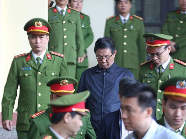 Video: Phan Văn Vĩnh lĩnh 9 năm tù