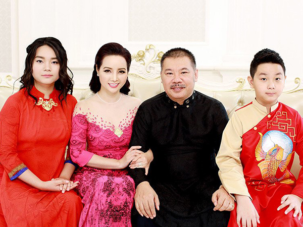 Mai Thu Huyền: 'Chồng là tình đầu và tình cuối của tôi'