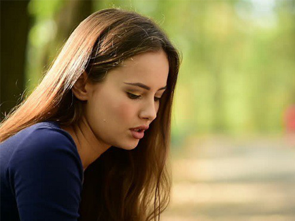Nửa đêm nhận ca cấp cứu, tôi bàng hoàng khi phát hiện mối quan hệ giữa bệnh nhân và chồng mình trong hoàn cảnh khó tin
