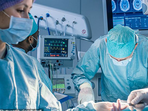 Sự thật phũ phàng sau thủ thuật cải thiện 'cậu nhỏ'
