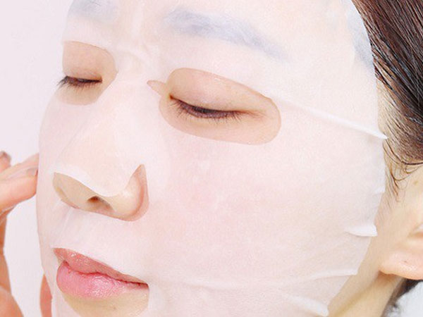 Dùng mặt nạ mua qua mạng, cô gái 25 tuổi bị biến dạng khuôn mặt: Lời cảnh tỉnh cho tất cả chị em