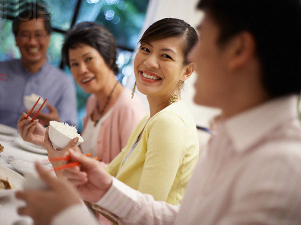 Về quê, chàng rể ái ngại trước yêu cầu của mẹ vợ