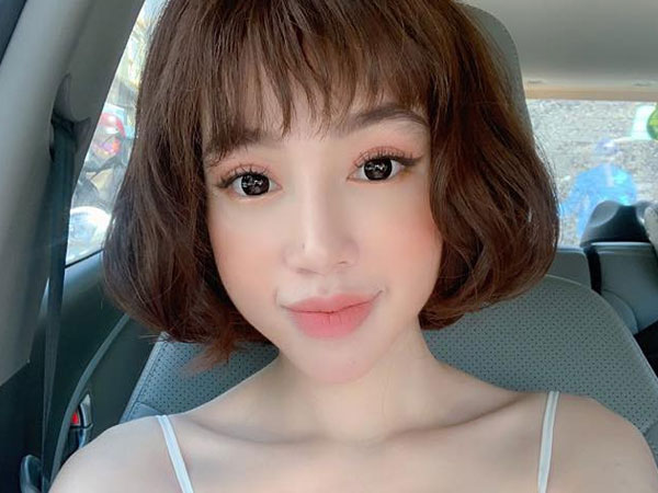Elly Trần bỗng khác lạ với mái tóc ngắn, khuôn mặt như búp bê