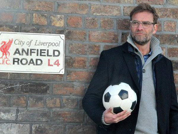 Trên con đường lật đổ Man City, Klopp tìm về 'căn phòng giày' huyền thoại của Liverpool