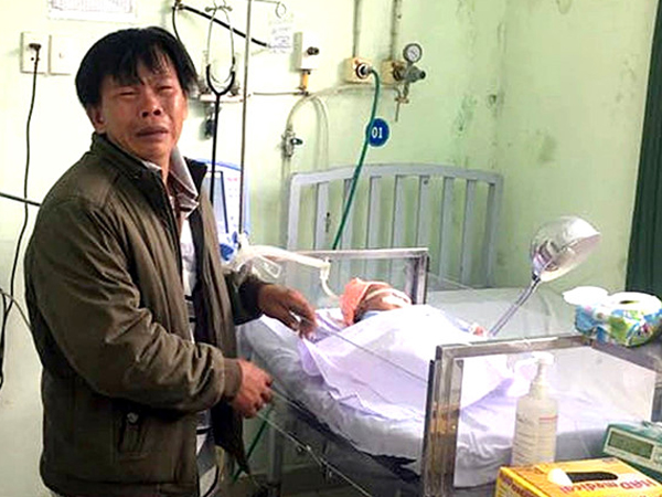 Bé gái sơ sinh bị gãy tay khi vừa chào đời