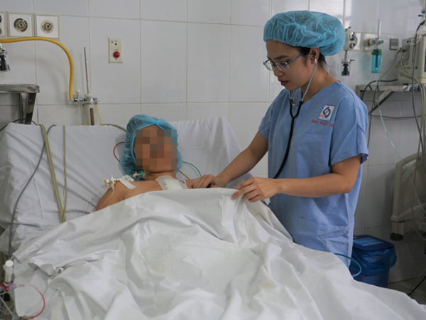 Mắc căn bệnh 'sát nhân thầm lặng' gần như không có triệu chứng cụ thể, người phụ nữ được cứu sống sau 11 tiếng