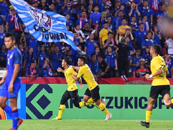 Thái Lan 2-2 Malaysia: Hút chết ở phút cuối, Malaysia hẹn tái ngộ với Việt Nam ở chung kết
