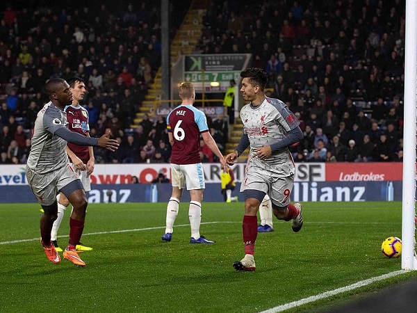 Clip: Ngược dòng ngoạn mục, Liverpool rút ngắn khoảng cách với Man City xuống 2đ