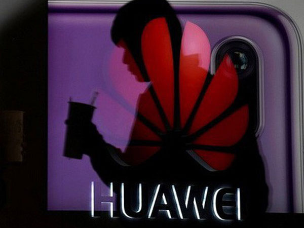 Nỗi hoảng sợ về vụ bắt giữ tại Huawei khiến Dow Jones có lúc sụt gần 790 điểm trong phiên