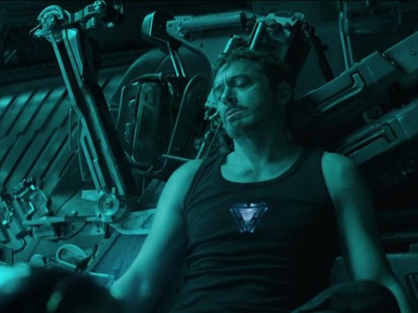 Marvel khiến fan hâm mộ 'khóc thét' với trailer của Avengers 4 buồn thê thảm