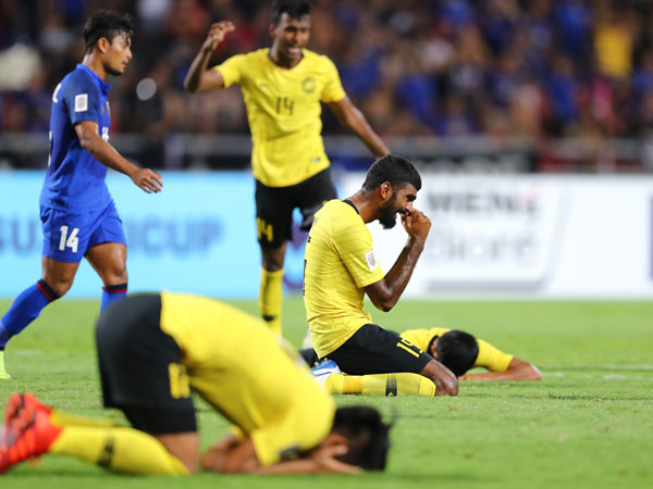 Chủ tịch LĐBĐ Malaysia 'nắn gân', cấm cầu thủ sử dụng MXH trước 2 trận đại chiến với tuyển Việt Nam