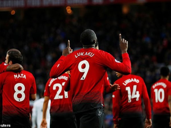 Clip: Lukaku ghi bàn, MU vùi dập đội bóng mới lên hạng