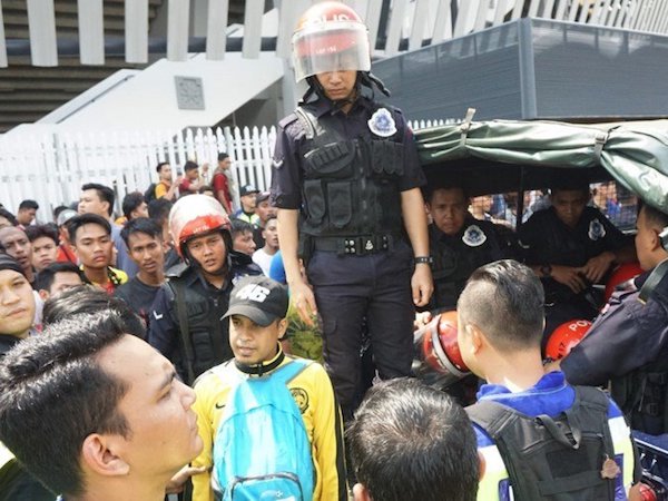 Gần 1.000 cảnh sát làm nhiệm vụ chung kết lượt đi AFF Cup 2018