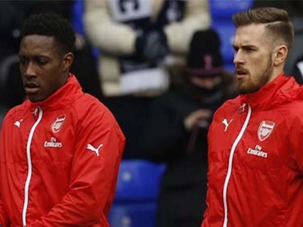 Vì sao Arsenal chịu mất trắng Ramsey và Welbeck?