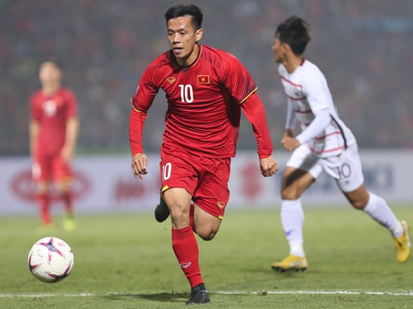 Đội hình dự kiến Malaysia vs Việt Nam: Văn Quyết trở lại tiếp lửa hàng công?