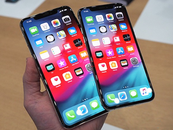 Đối tác của Huawei phạt tiền nhân viên nếu mua iPhone