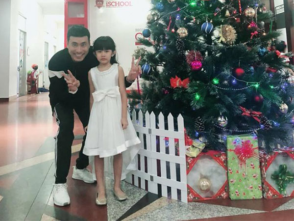 Lần đầu đăng status sau scandal ầm ĩ, Kiều Minh Tuấn lại viết về người đặc biệt này