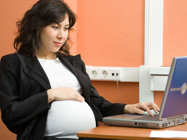 Yêu cầu của vợ khi sinh con làm cả nhà tôi điên đảo và không chấp nhận được