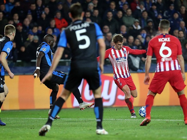 Hòa nhạt Club Brugge, Atletico Madrid mất ngôi đầu vào tay Dortmund
